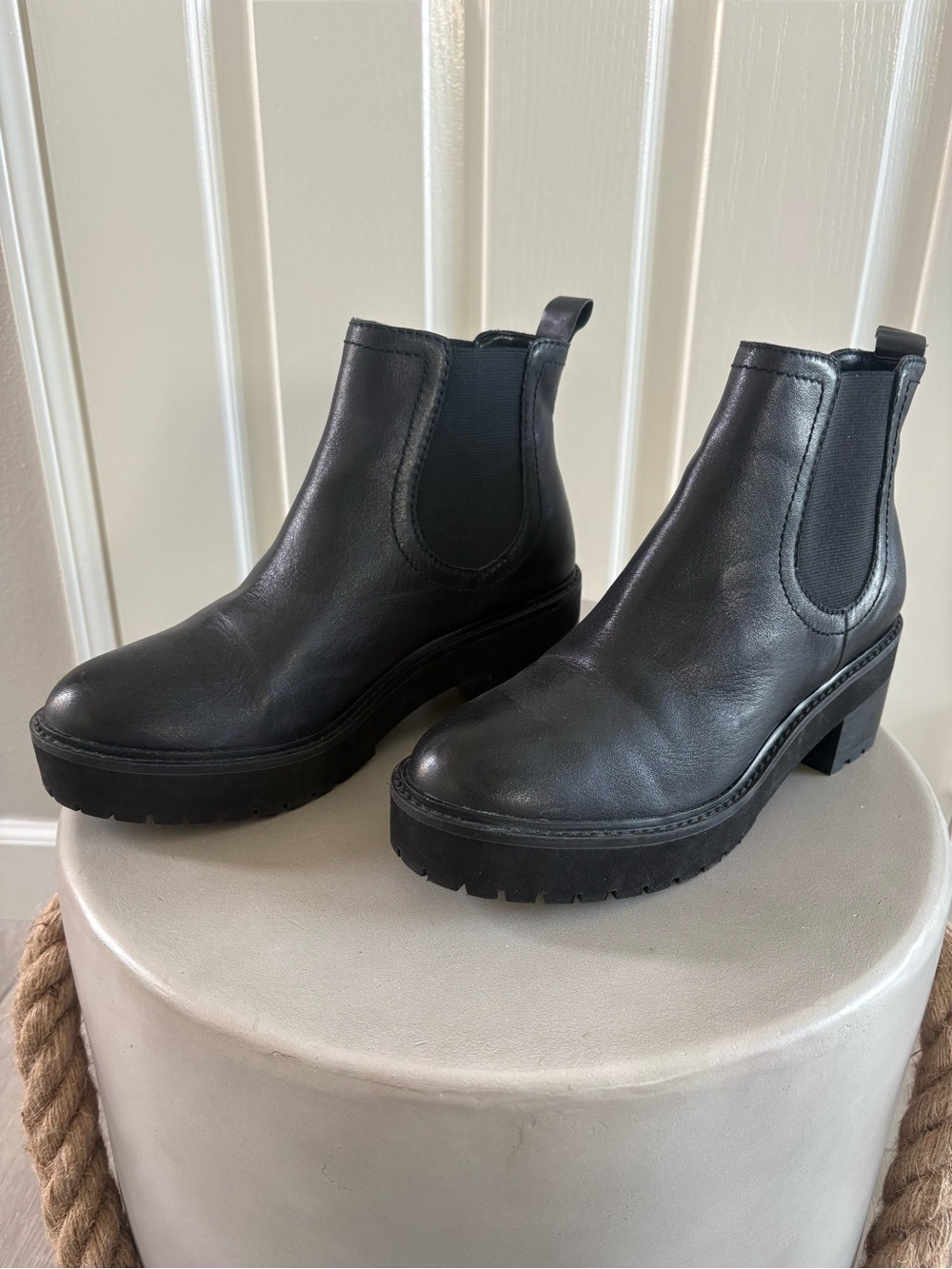 Linea Paolo | Black Leather Chelsea Boots | Size 9M | Platform Lug Sole